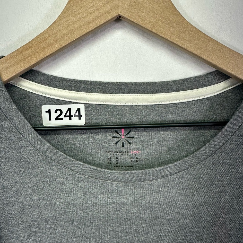 Isaac Mizrahi Live Essentials Gray Long Sleeve Knit Top Women’s Size Small - Picture 2 of 4